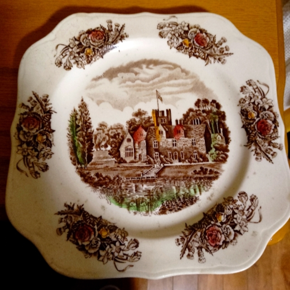 Antic Royal Plate.